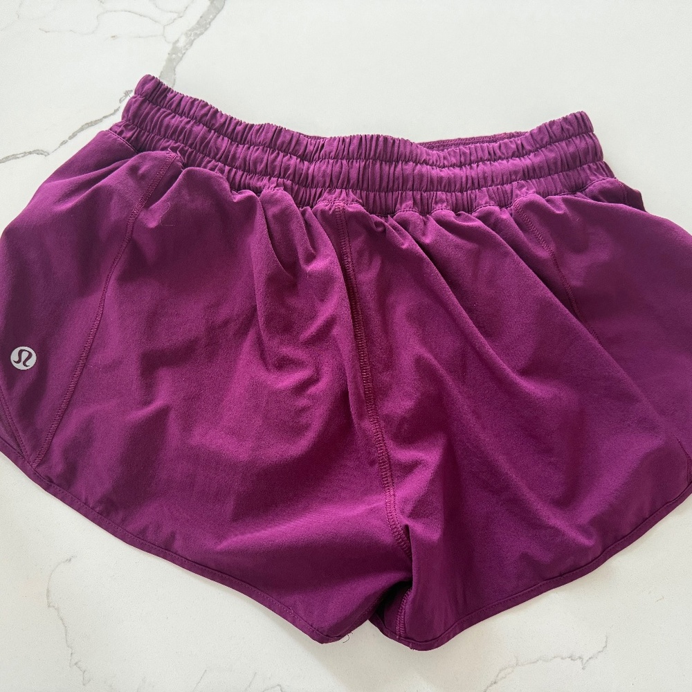 Lululemon Hotty Hot LR 2.5”